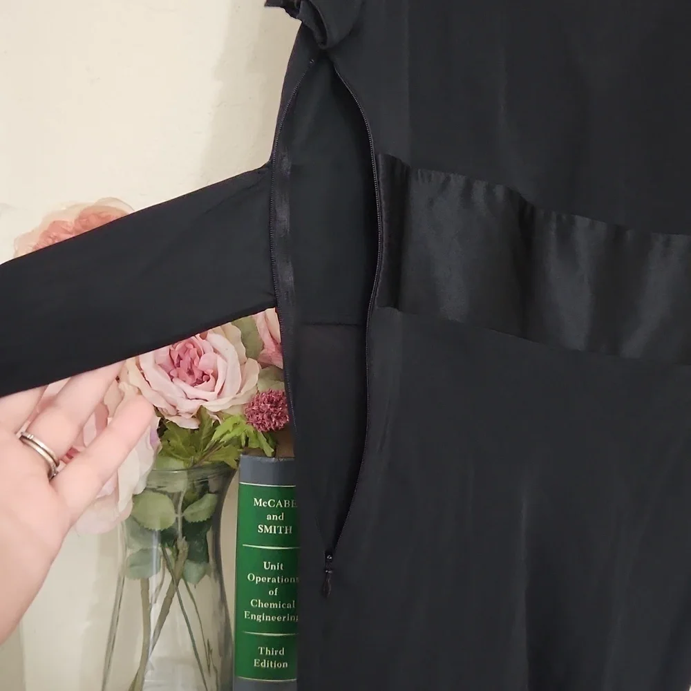 Sexy Y2K 100%Silk Black Waist Defined Size Medium Sexy Flirty Feminine Whimsical - Picture 8 of 12